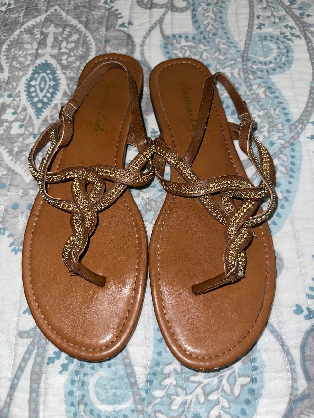 American Eagle Outfitters Tan & Gold Braided T-Strap Sandals Size 9